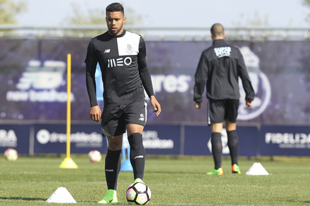 FC Porto continua preparao do clssico