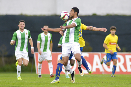 Rio Ave v Estoril Primeira Liga J19 2014/15
