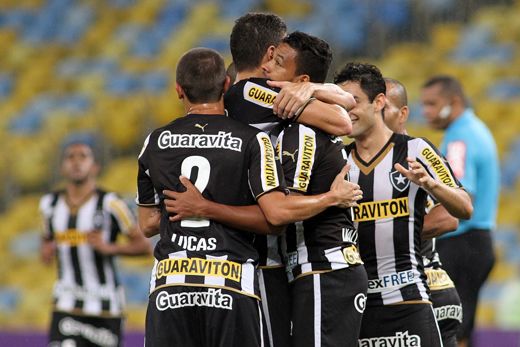Botafogo 6 x 0 Cricima (Brasileiro 2014)