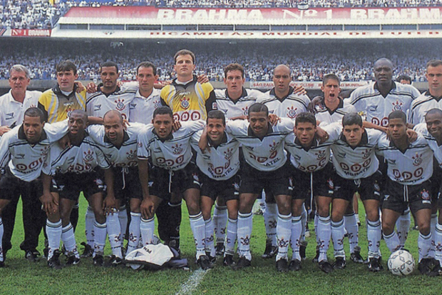 1998: o 'Super Corinthians' comea a dominar o Brasil