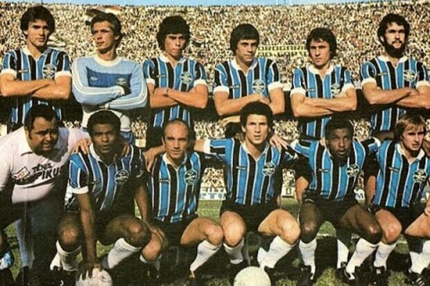 1981: Nasce o 'Esquadro Imortal' e conquista o Brasil