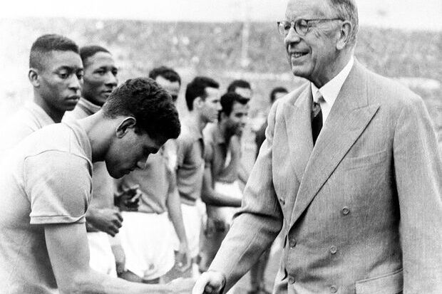 Copa do Mundo 1958: o mundo se rendeu ao Rei e ao Brasil