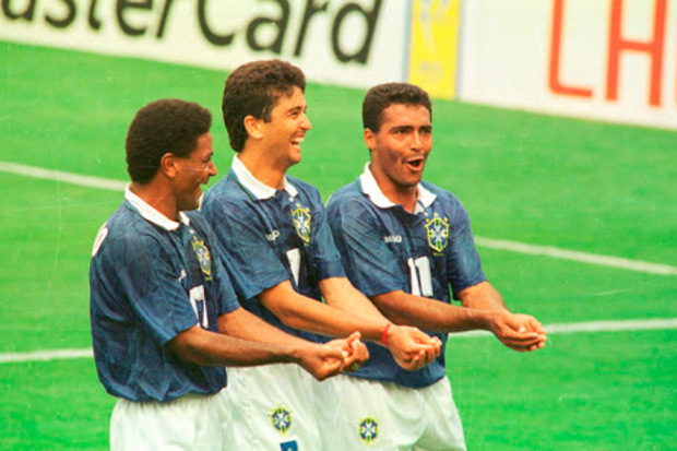 Copa do Mundo 1994: Romrio e Bebeto 'embalam' o tetra brasileiro