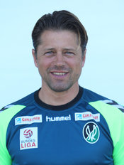 Helgi Kolviðsson (ISL)